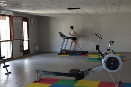 Joli Appartement T2 Dans Residence Avec Piscine, Hammam Et Parking Gratuits Carcassonne Buitenkant foto