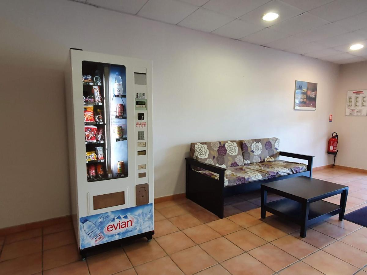 Joli Appartement T2 Dans Residence Avec Piscine, Hammam Et Parking Gratuits Carcassonne Buitenkant foto