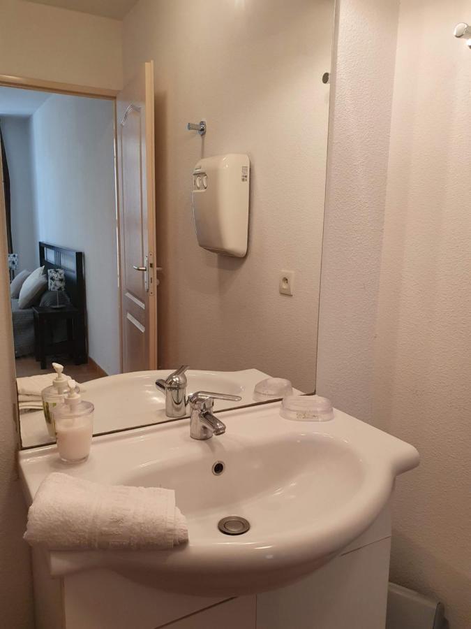 Joli Appartement T2 Dans Residence Avec Piscine, Hammam Et Parking Gratuits Carcassonne Buitenkant foto