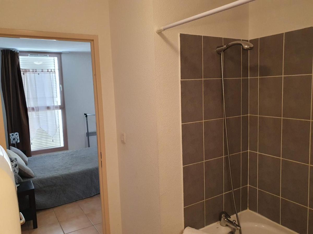 Joli Appartement T2 Dans Residence Avec Piscine, Hammam Et Parking Gratuits Carcassonne Buitenkant foto